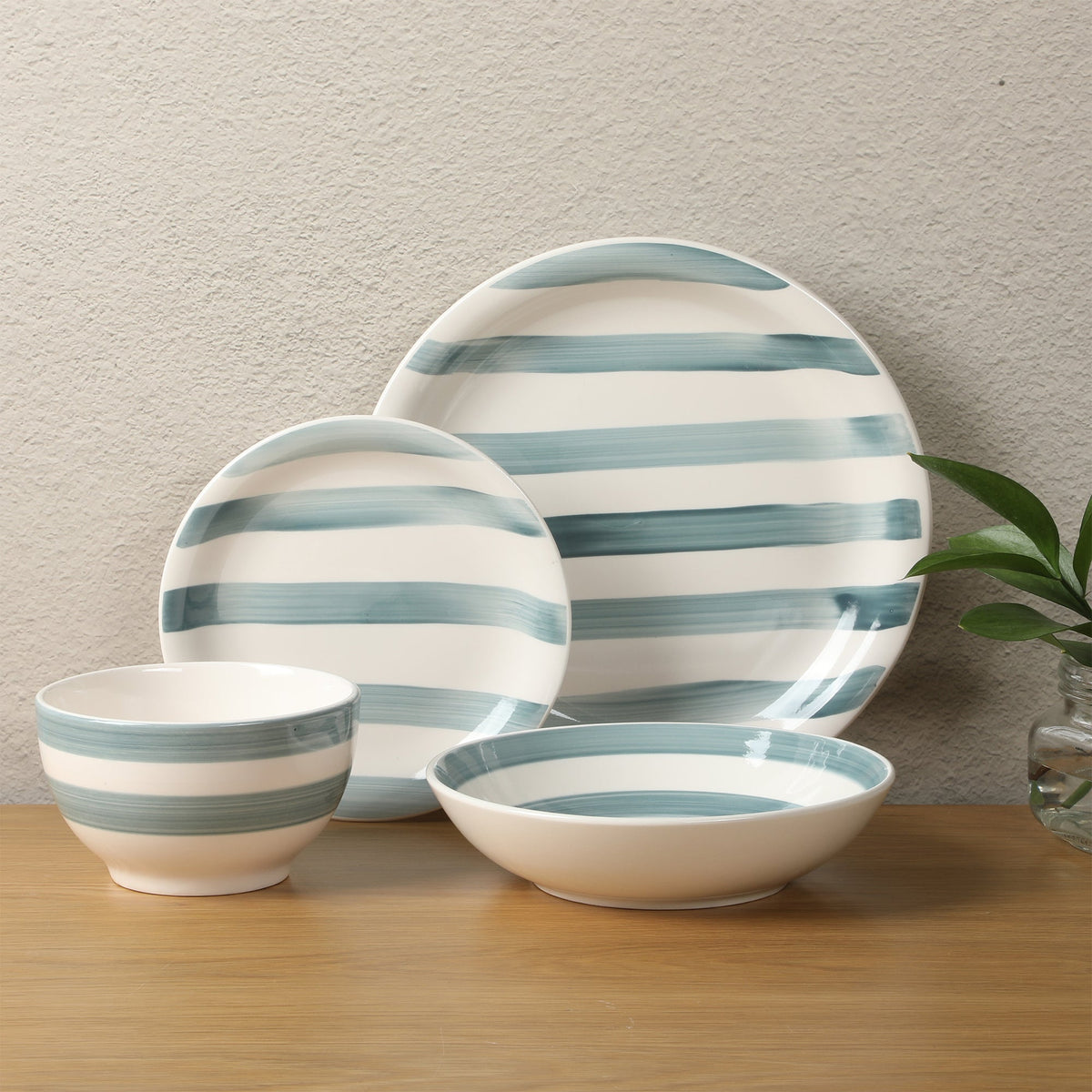 Gibson Home Kenwood Shores 16 Piece Dinnerware Set, Striped, Stoneware, Hand-Painted Plates and Bowls, Service for 4, Microwave & Dishwasher Safe