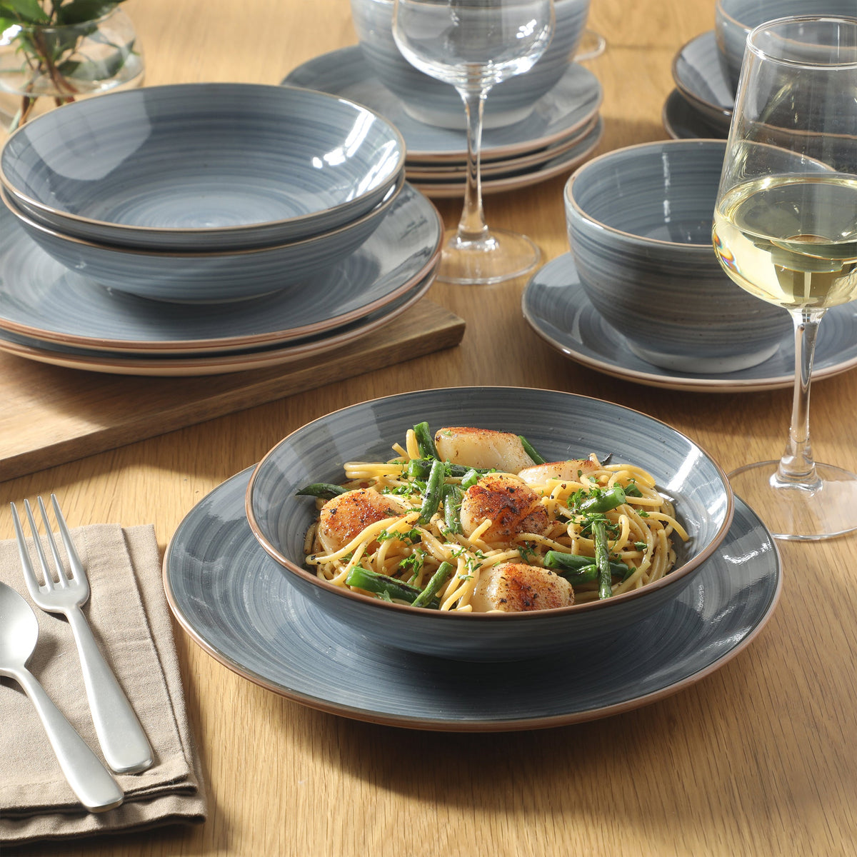 Gibson Home Stonebury 16 Piece Plates and Bowls Assorted Color Dishes - Handpainted Stoneware Dinnerware Set - Service for 4