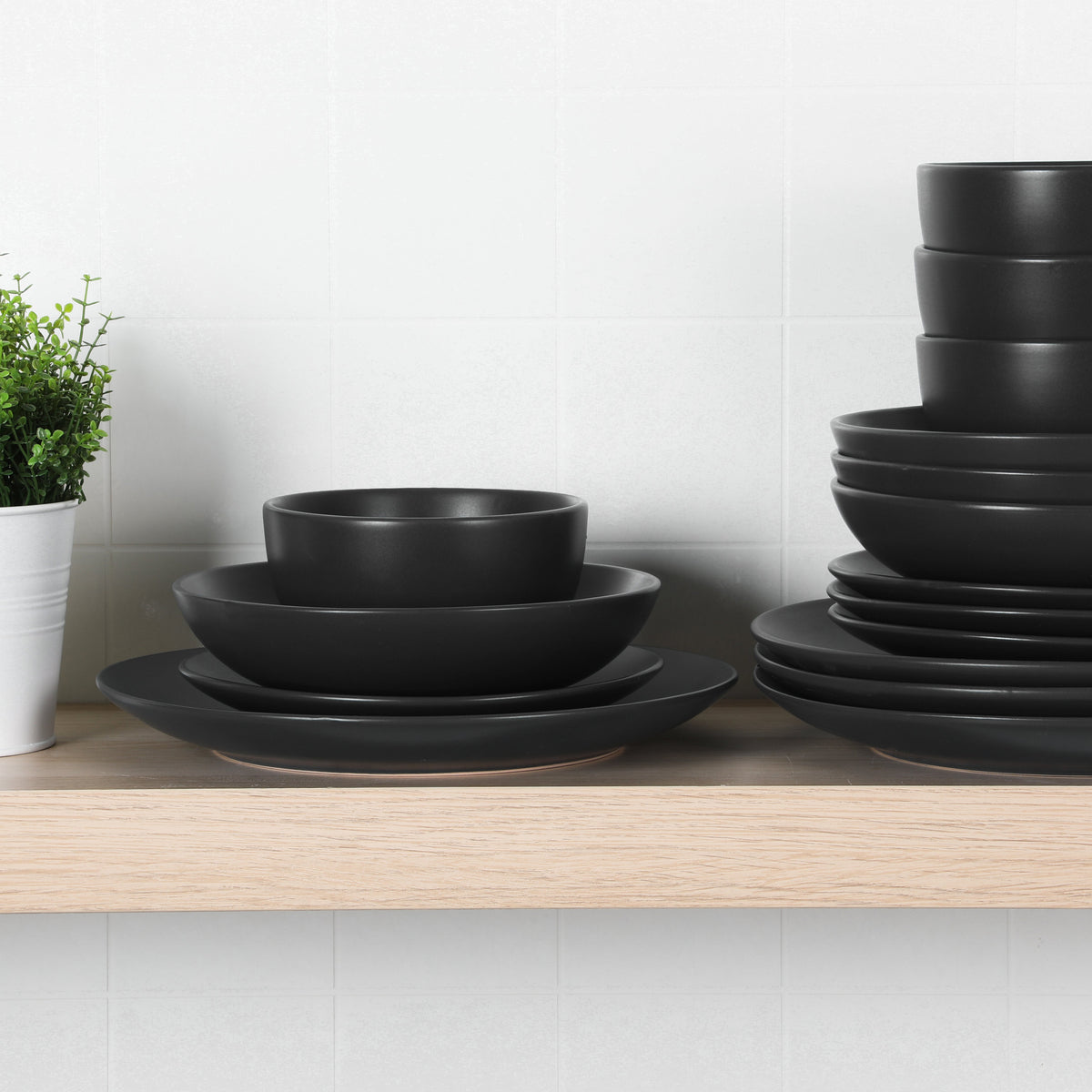 Gibson Home Queenslane 16 Piece Double Bowl Plates and Bowls Dinnerware Set