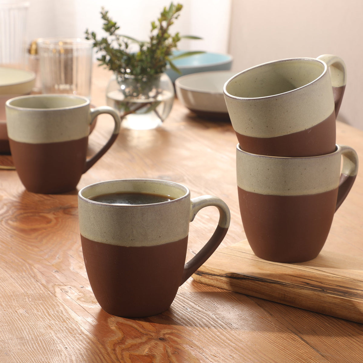 Gibson Elite William Crest 4 Piece Coffee Mug Set, 15oz Stoneware Cups, Reactive Glaze Finish, Round Large Coffee Mugs, Microwave & Dishwasher Safe