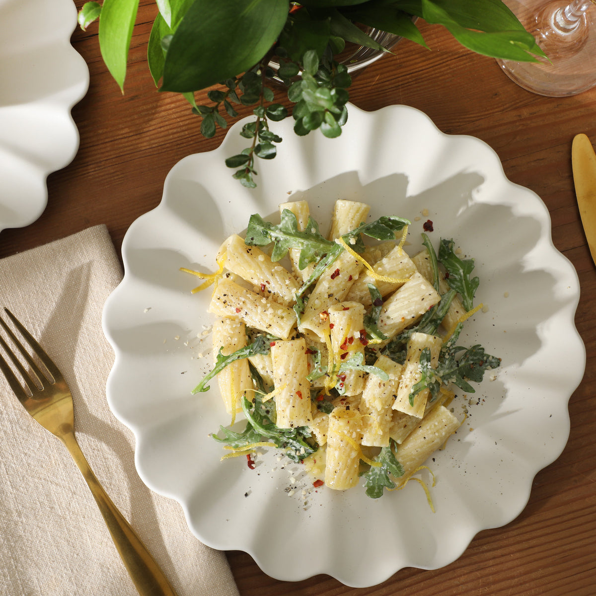 Gibson Elite Plates and Bowls Sets, 12-Piece Stoneware Dinnerware Set for 4, Scalloped Dish Set with Dinner Plates, Salad Plates & Bowls